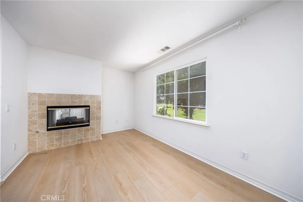 2225 Saratoga Lane
