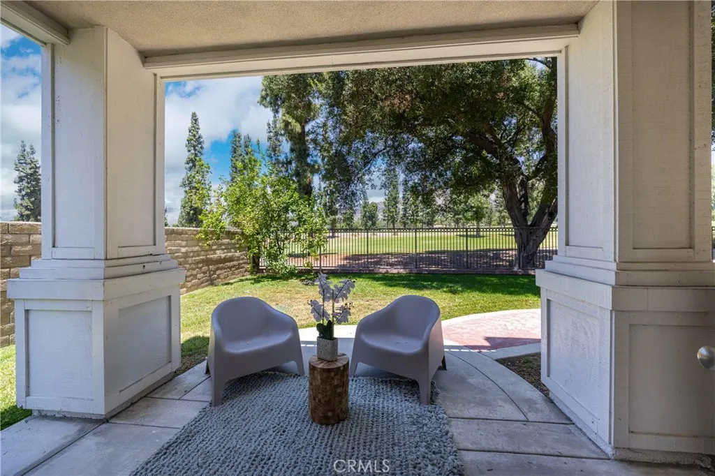 2225 Saratoga Lane