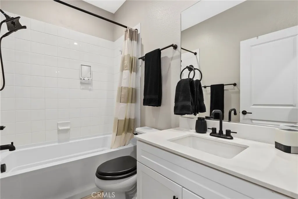 645 W Foothill Boulevard, #10