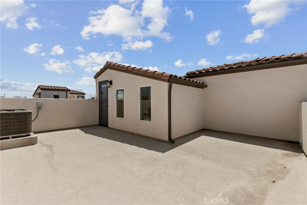 645 W Foothill Boulevard, #10