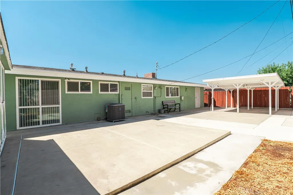 4552 La Deney Street