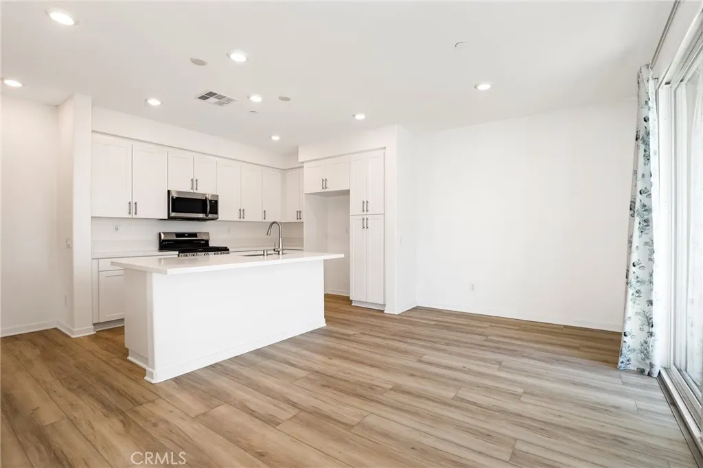 661 Panorama Lane