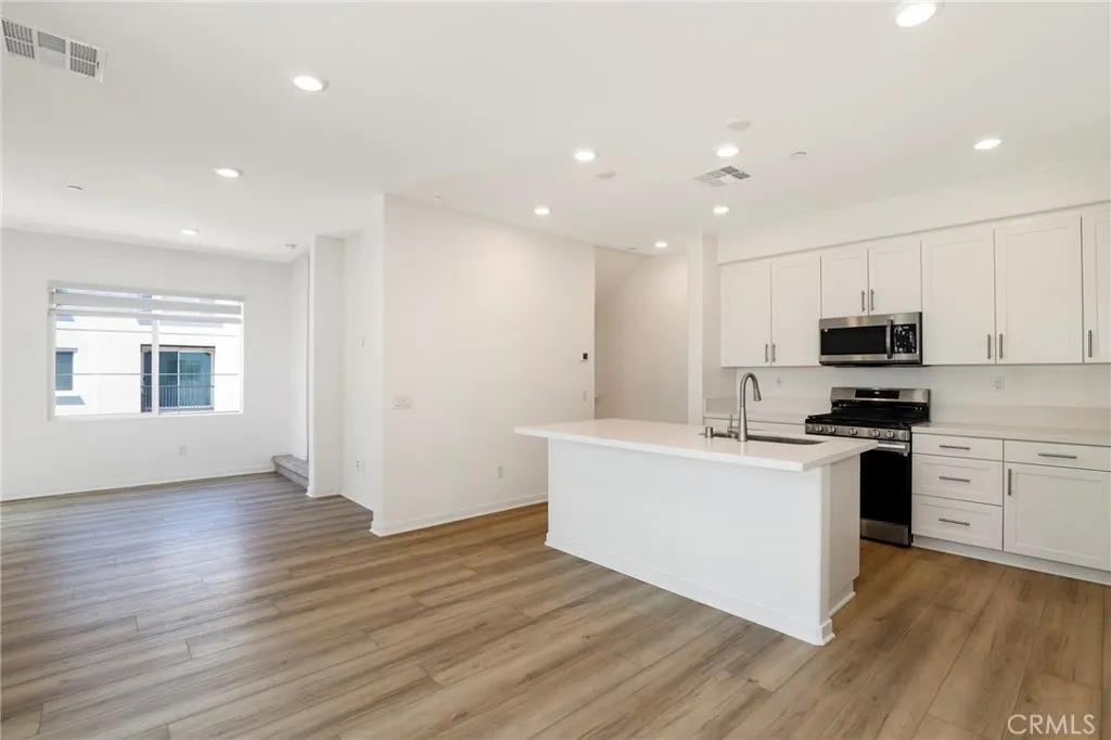 661 Panorama Lane