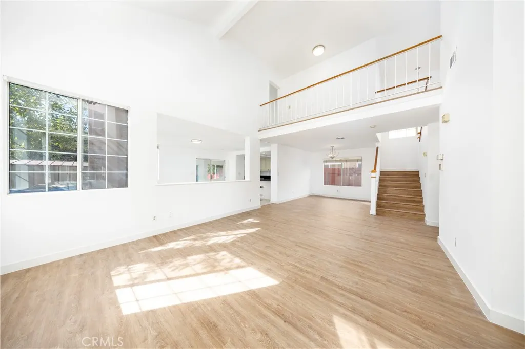 934 W 11th Street