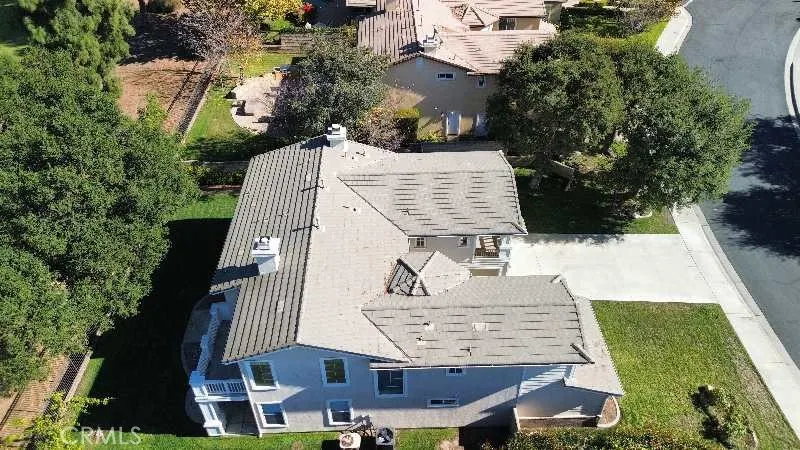 2225 Saratoga Lane