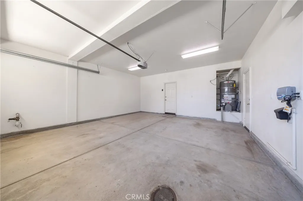 2225 Saratoga Lane