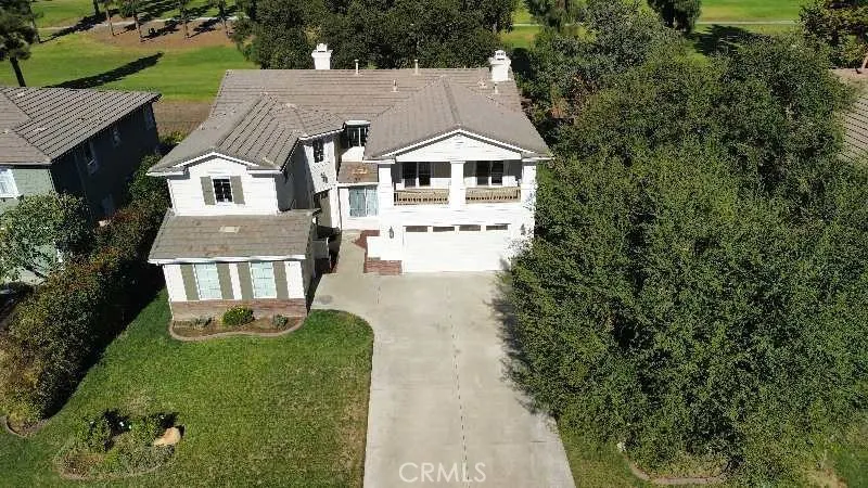 2225 Saratoga Lane