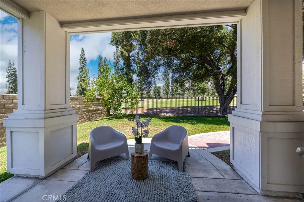 2225 Saratoga Lane