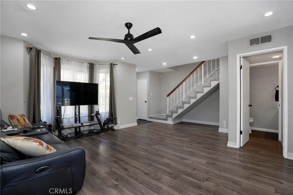 2580 Huntington #H