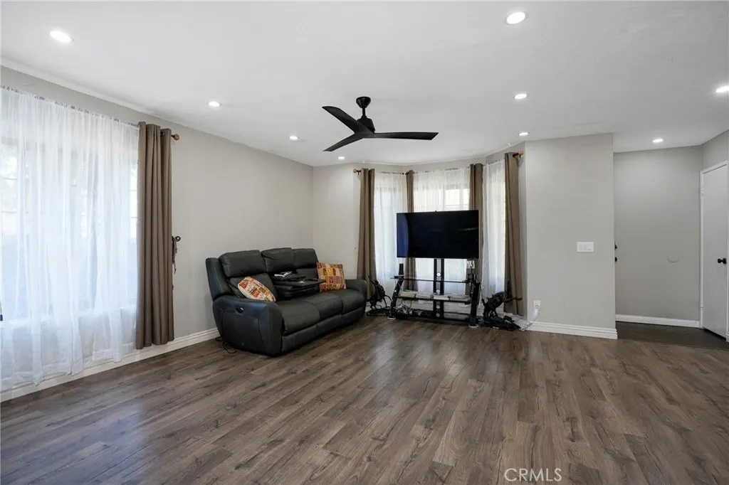 2580 Huntington #H