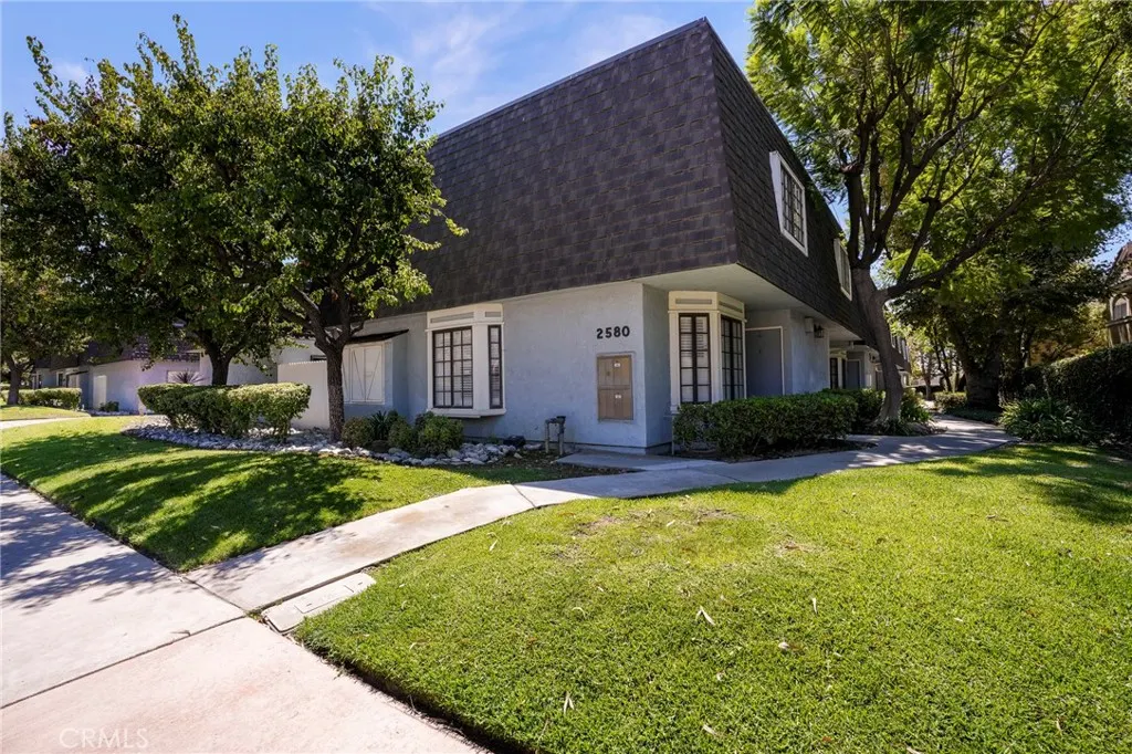 2580 Huntington #H