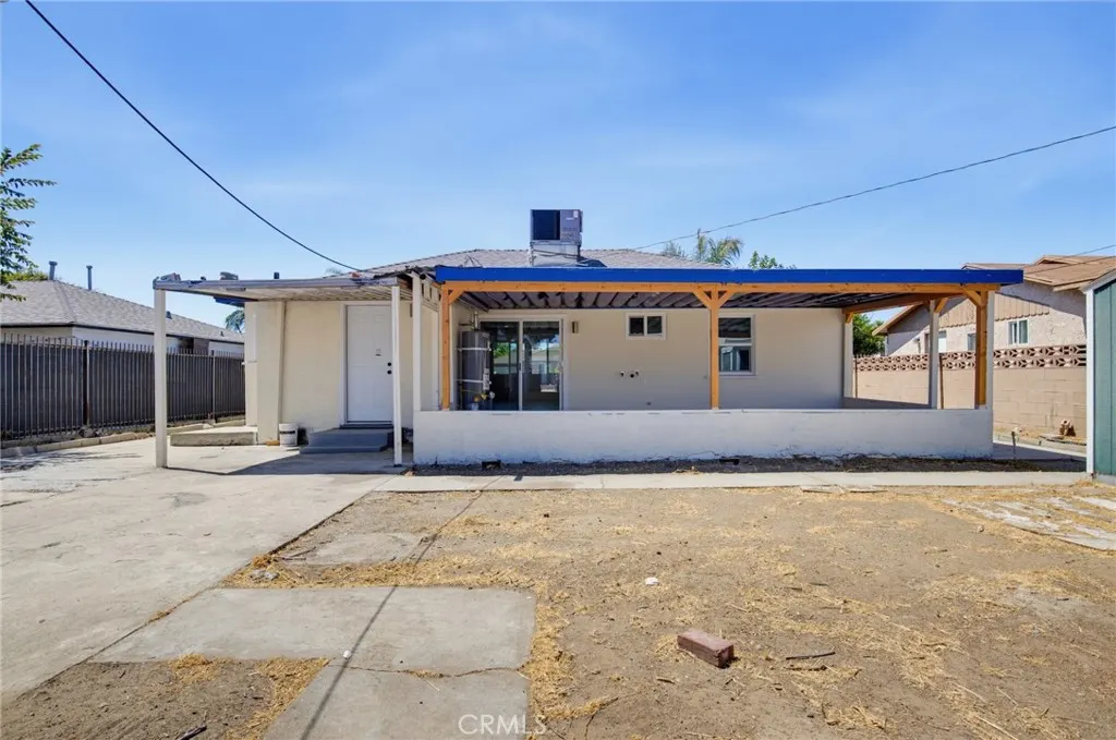 570 N East End Avenue