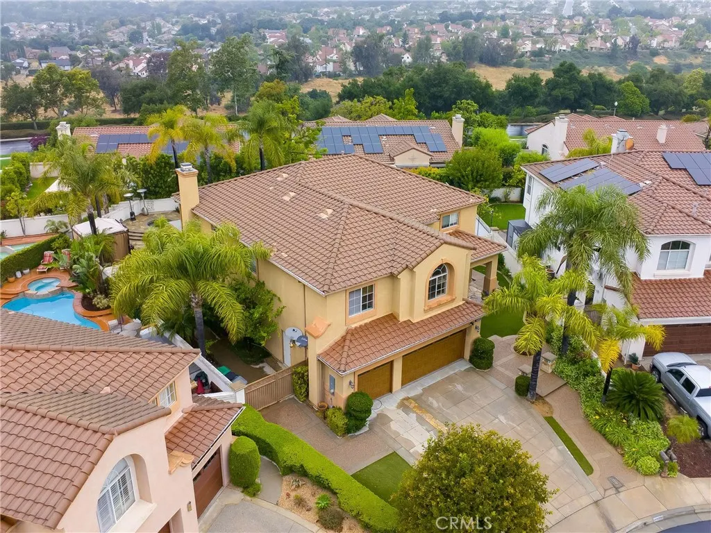 6137 Ridgemont