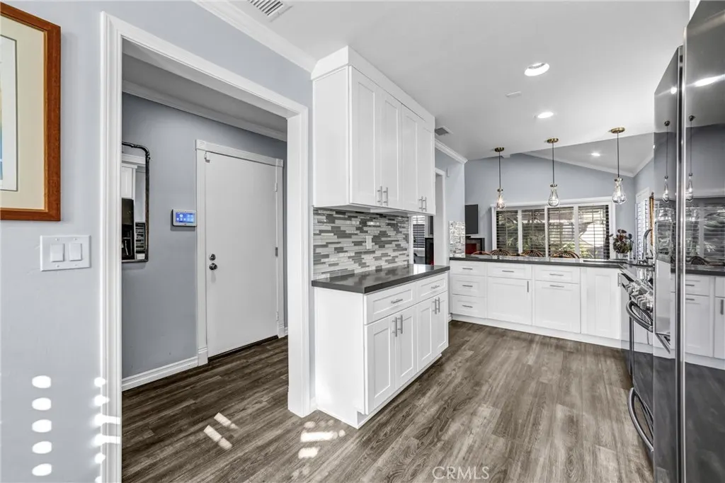1230 Stonewood Dr