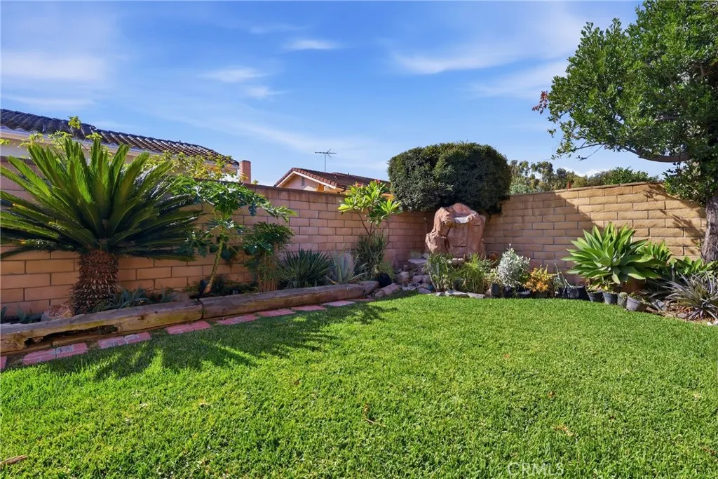 2420 Pauline Street