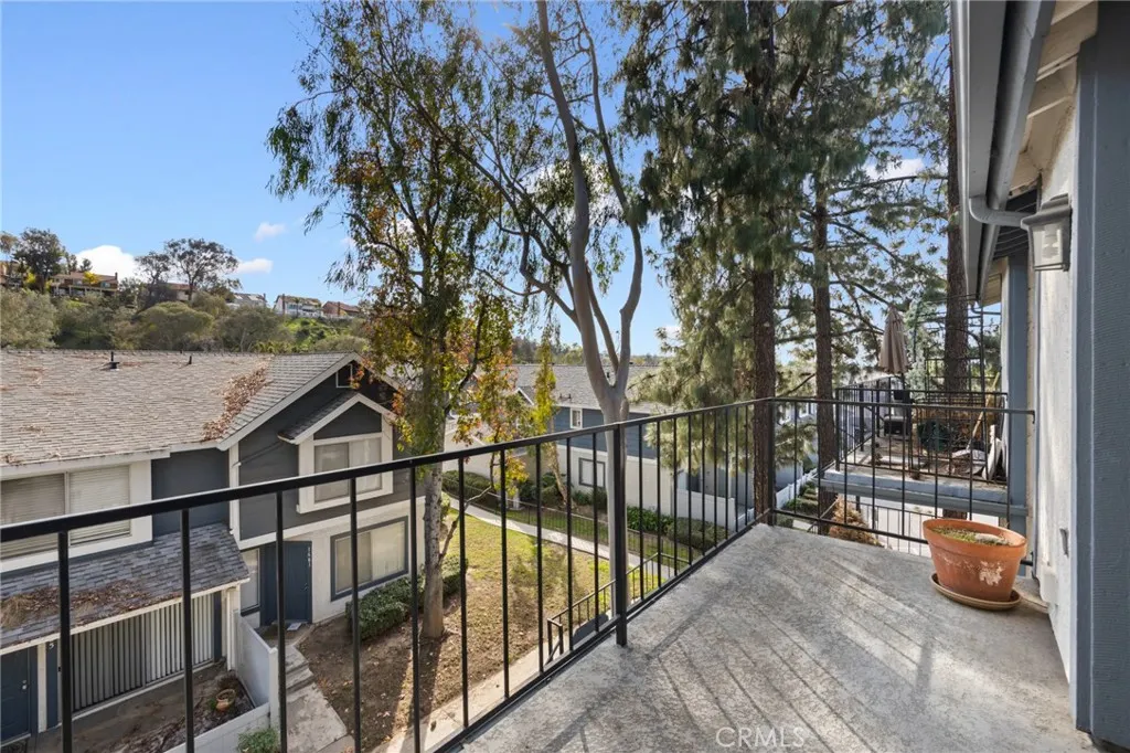 1694 Bridgeport
