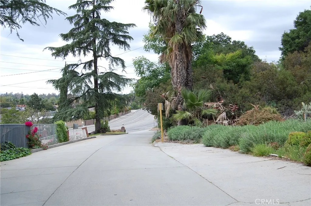0 Broken Spur Road