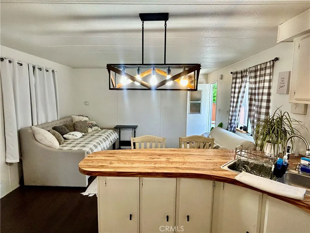 925 Bonita Avenue, #3