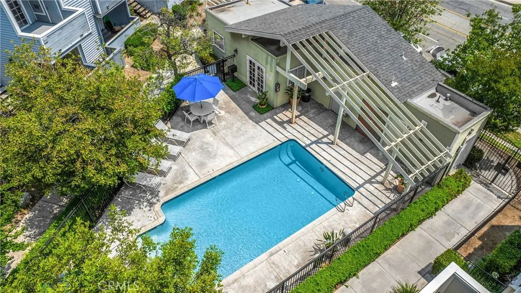 777 S Citrus Avenue, #221