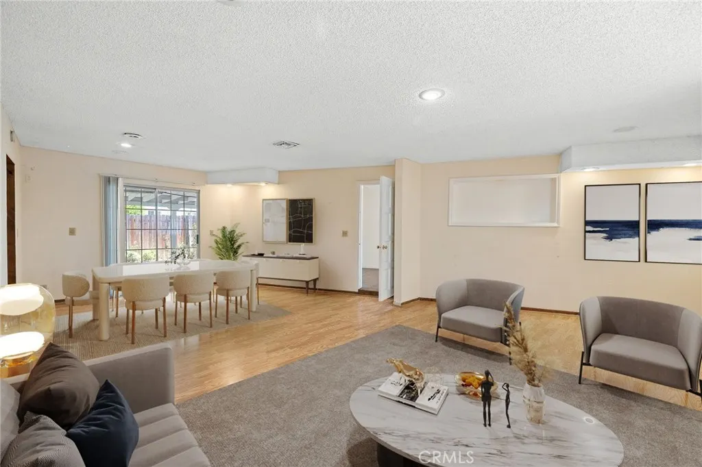 816 Delay Avenue