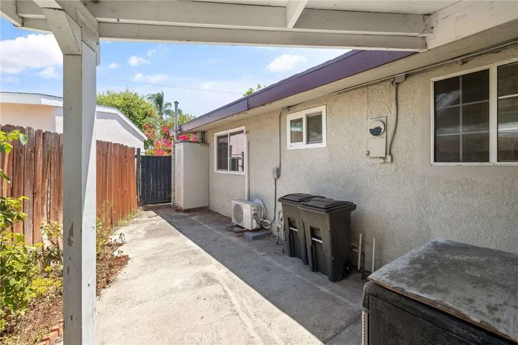 816 Delay Avenue