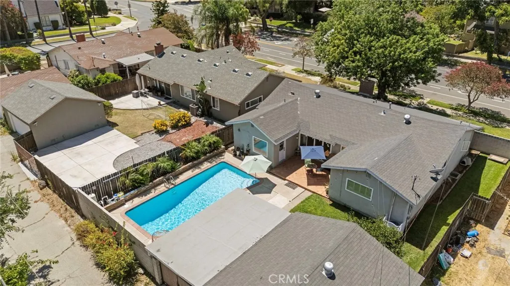289 E Mckinley Avenue