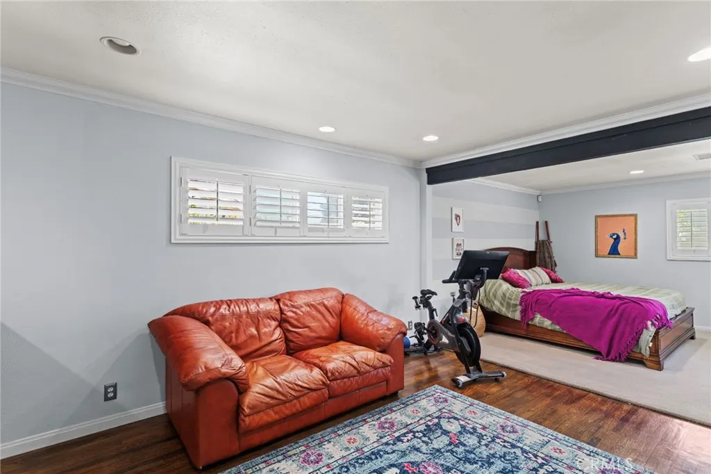 289 E Mckinley Avenue
