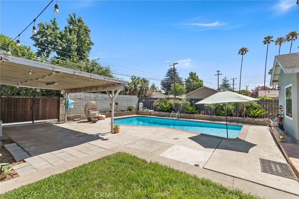 289 E Mckinley Avenue