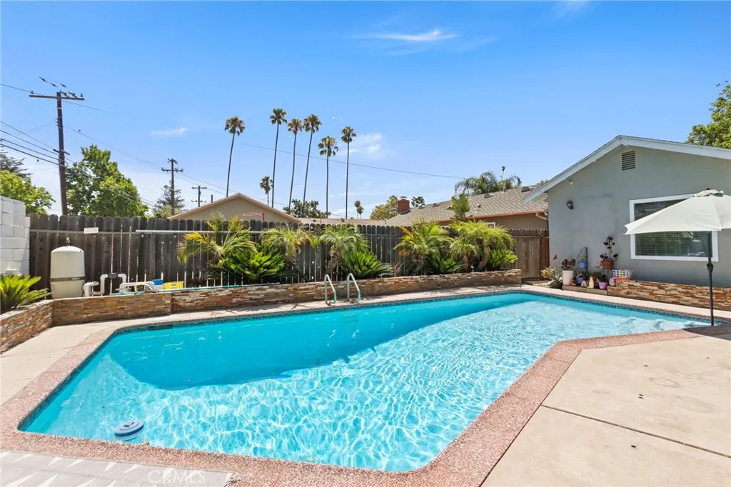 289 E Mckinley Avenue