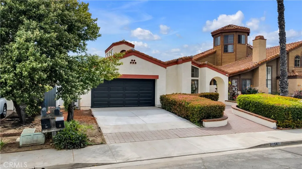 54 Falcon Ridge Drive