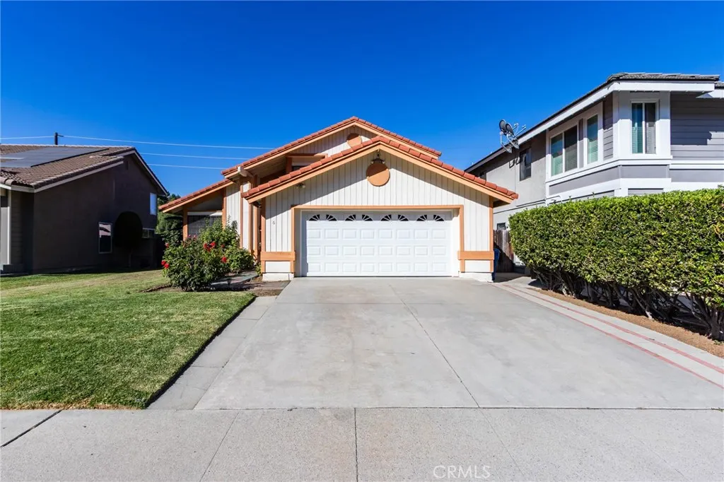 6 Hunter Point Road