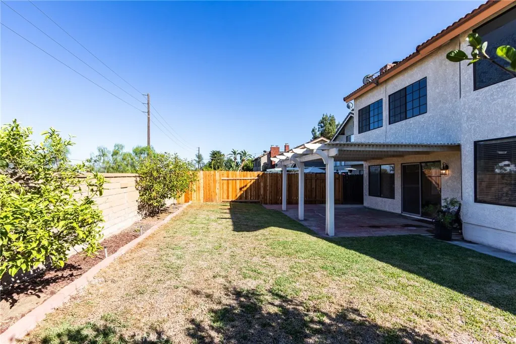6 Hunter Point Road