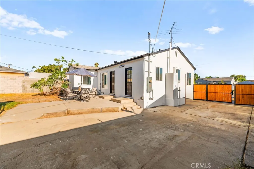 1531 E Mardina Street