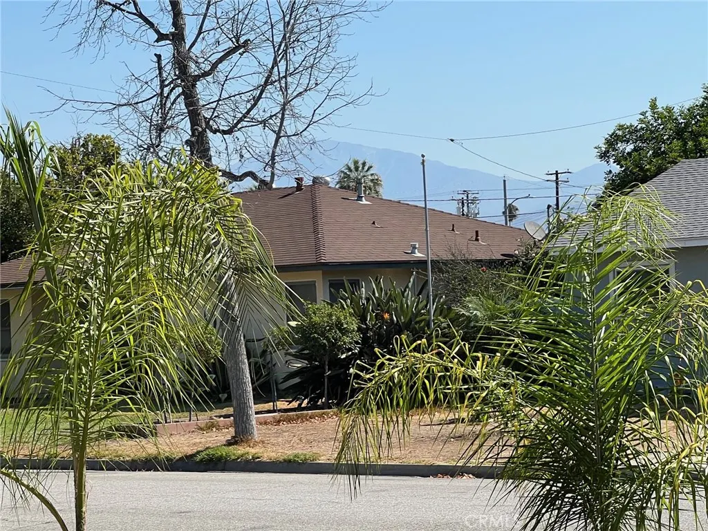 631 N La Sena Avenue