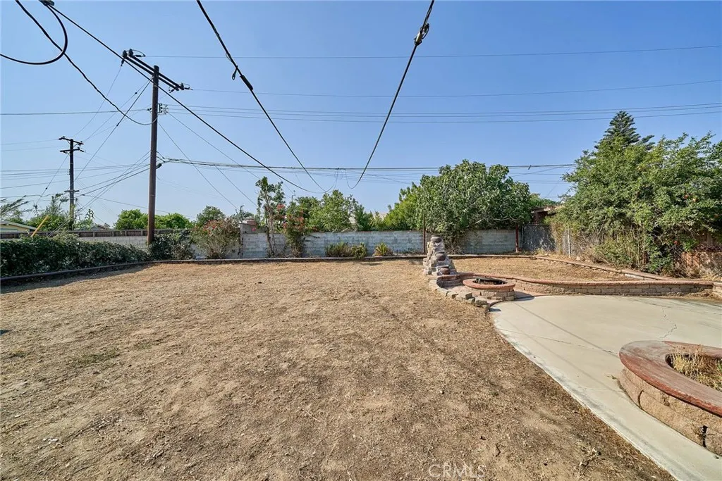 1113 Brewster Dr