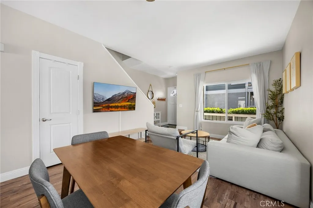 926 W Philadelphia, #18
