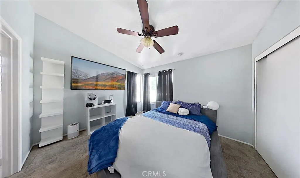 926 W Philadelphia, #18