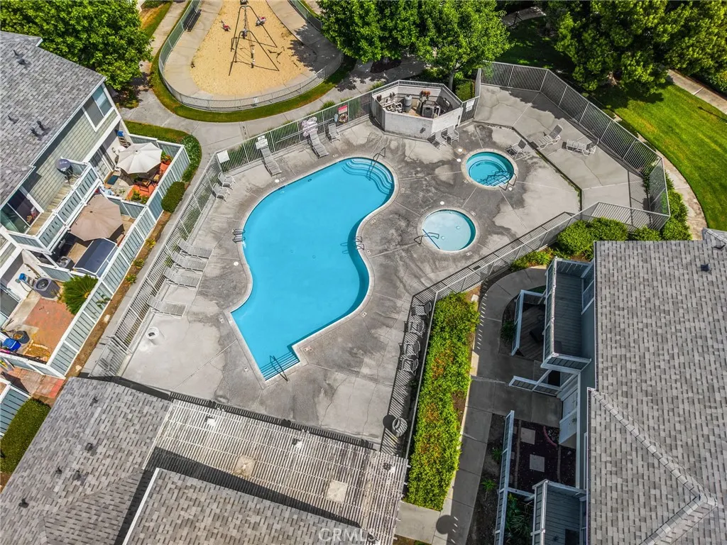 926 W Philadelphia, #18