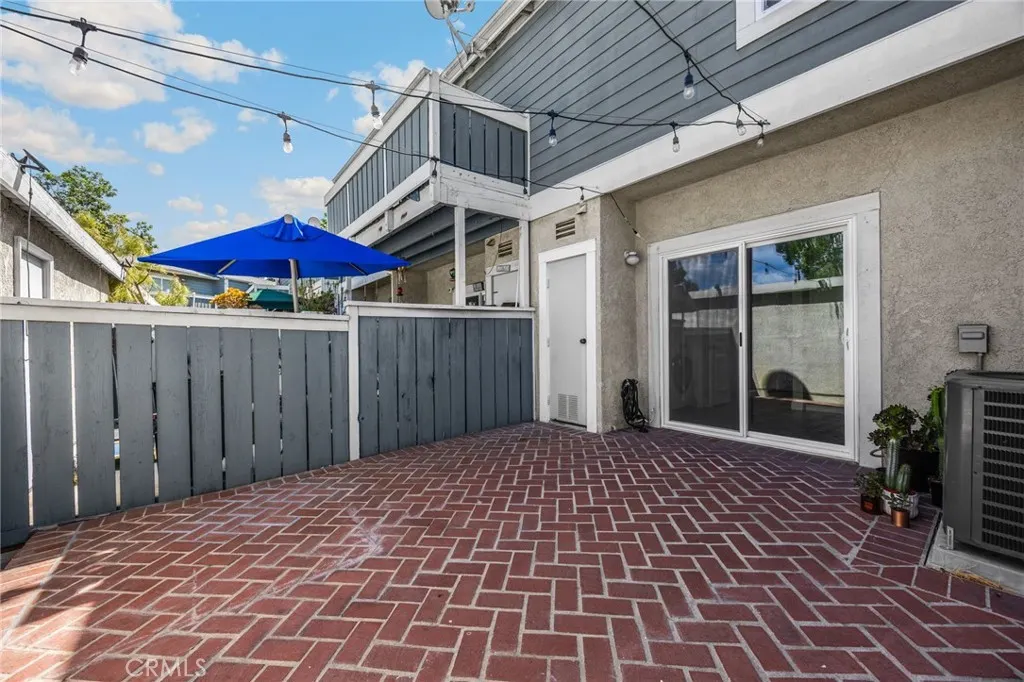 926 W Philadelphia, #18
