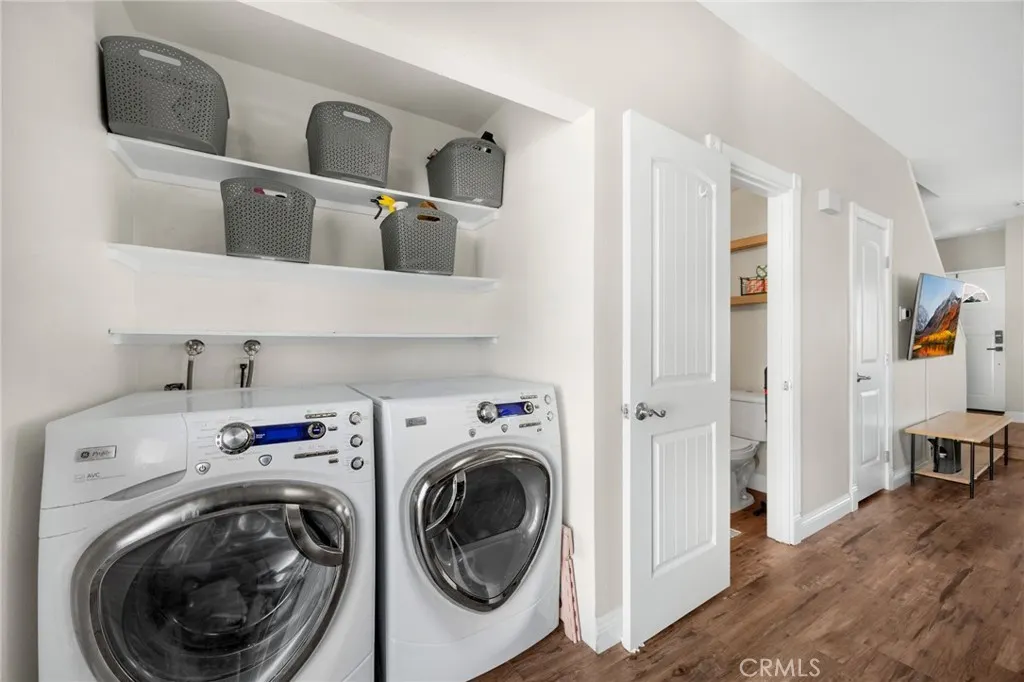 926 W Philadelphia, #18