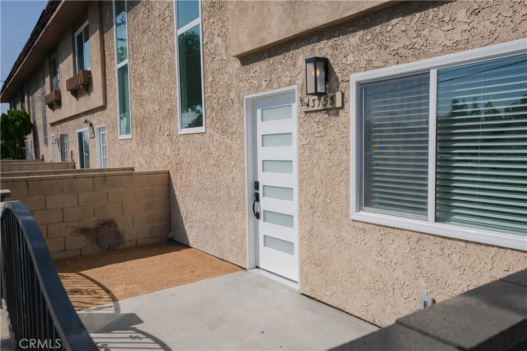 13755 Los Angeles Street, #5