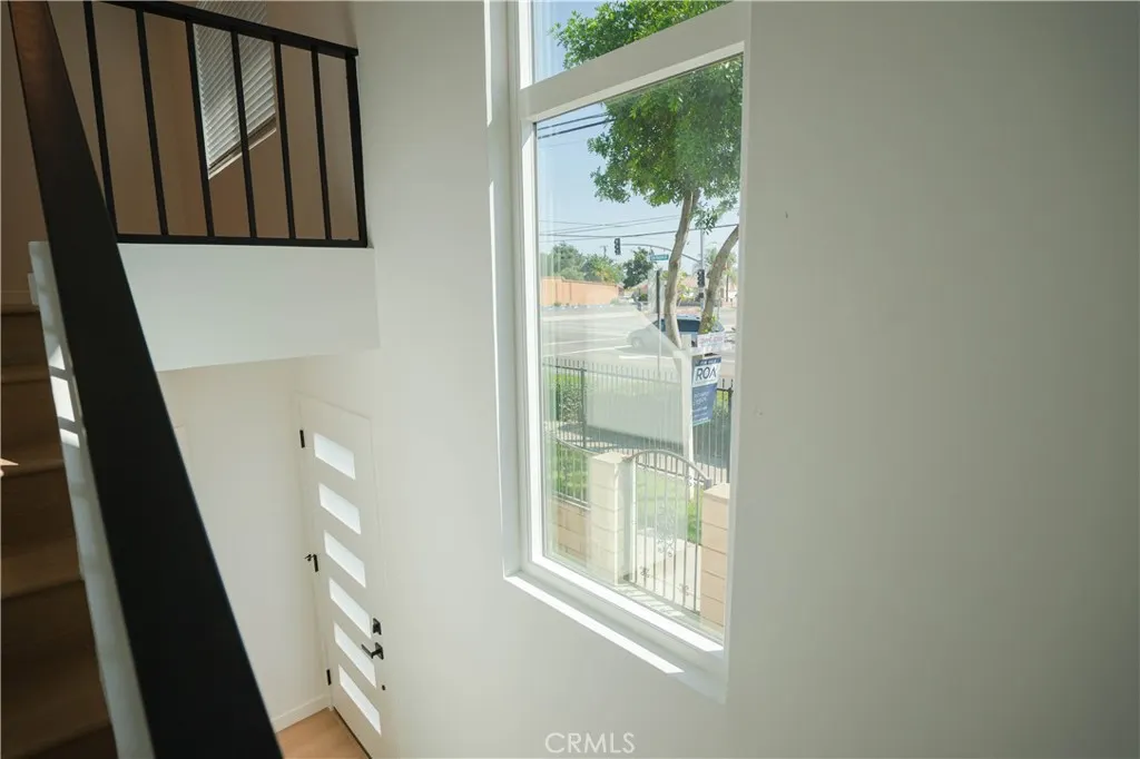 13755 Los Angeles Street, #5