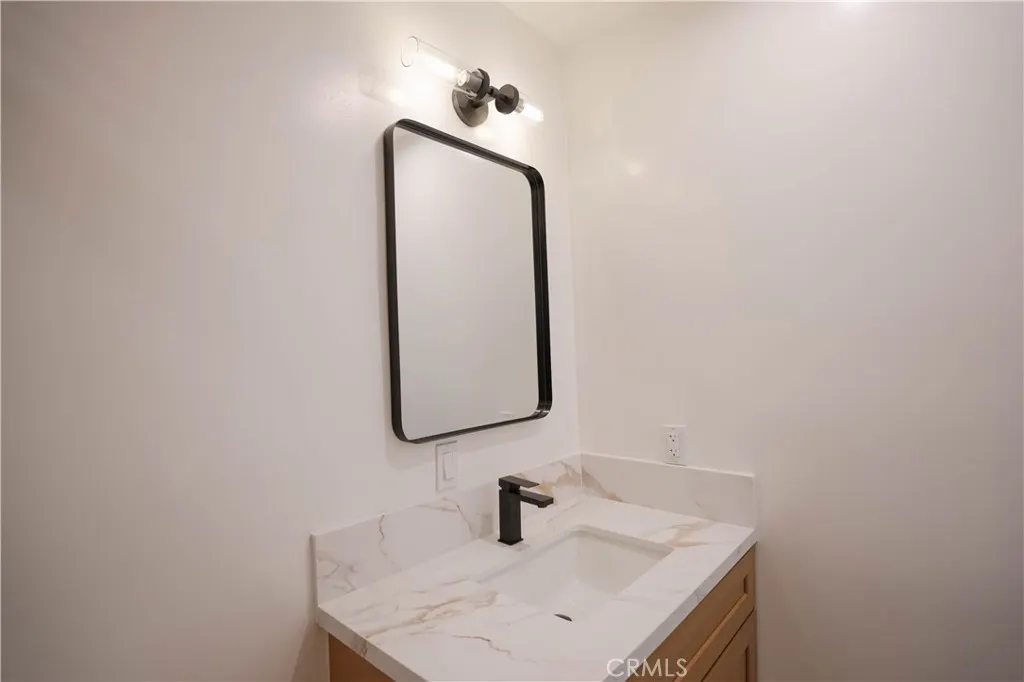 13755 Los Angeles Street, #5