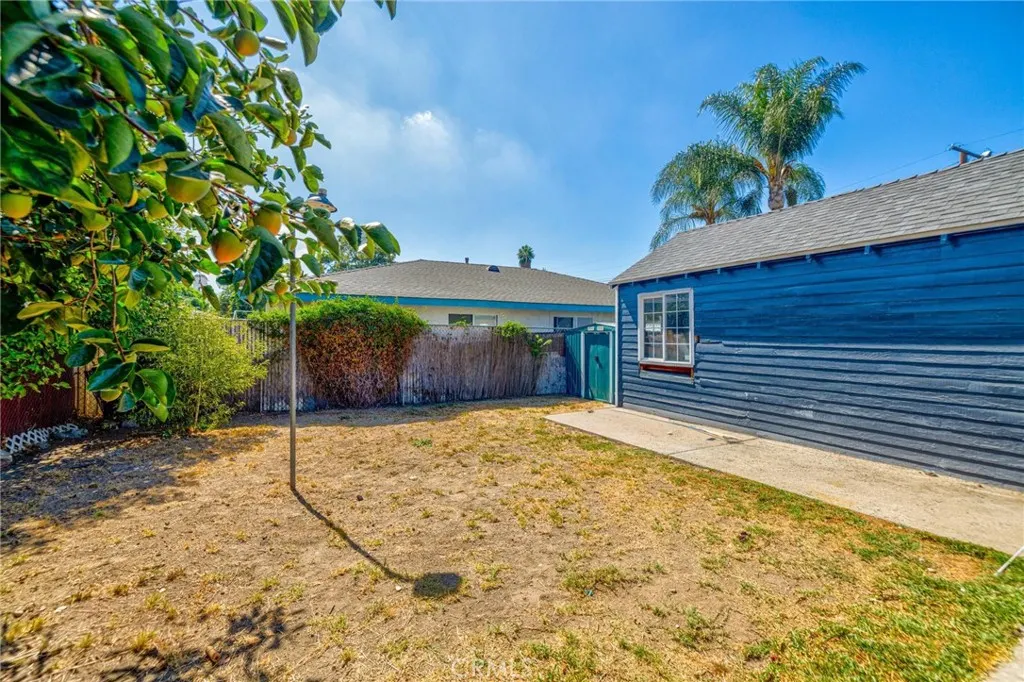 1176 Laurel Avenue