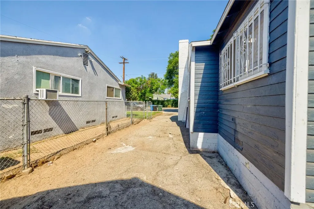 1176 Laurel Avenue