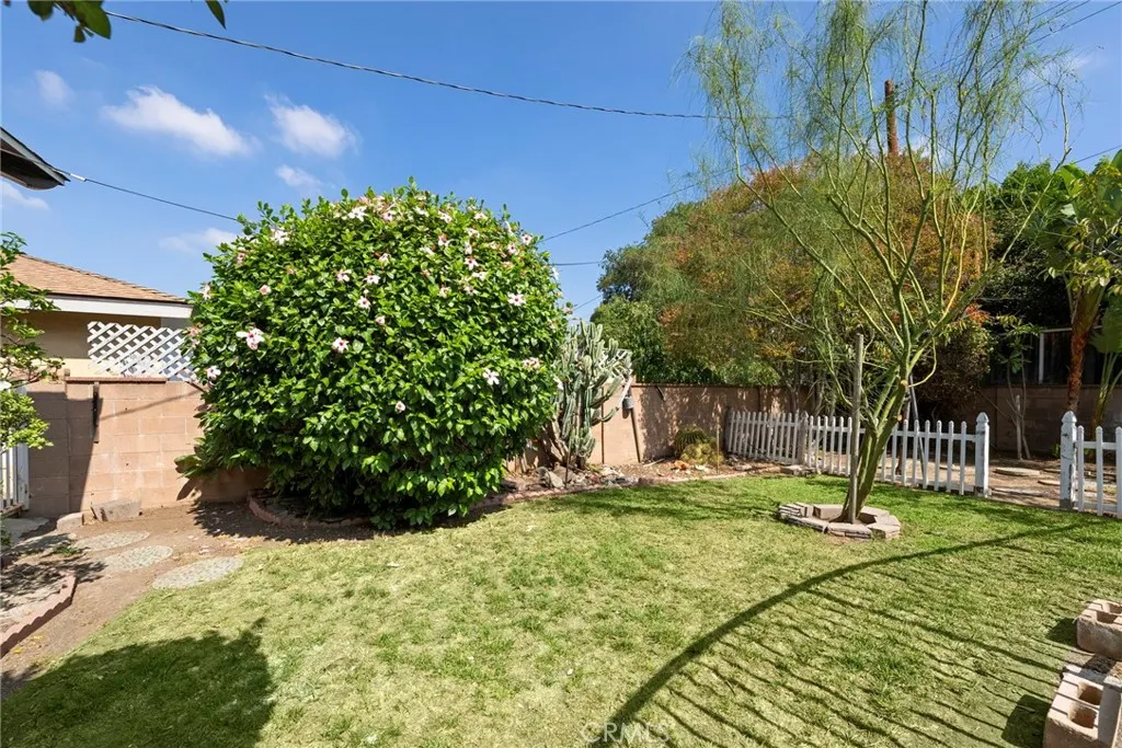 1306 S Cajon Avenue