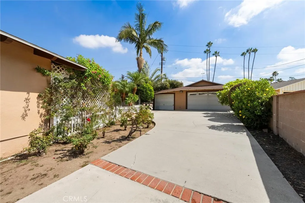 1306 S Cajon Avenue