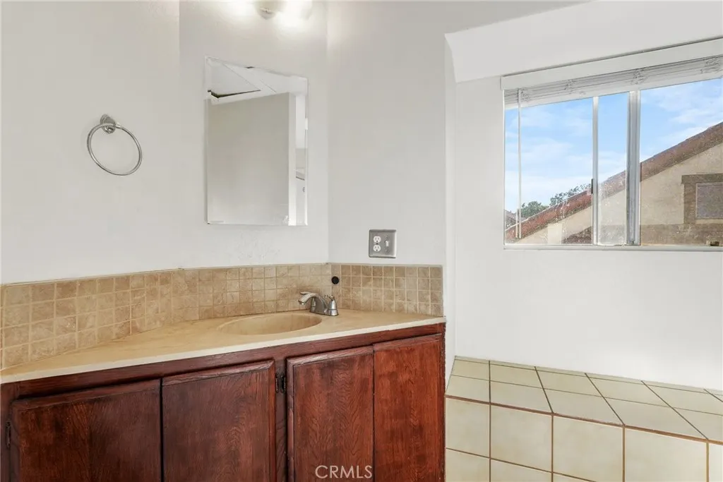 15228 Ramona
