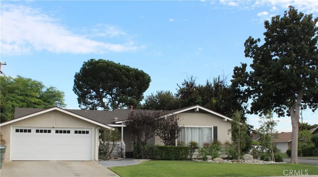 1406 S St Malo