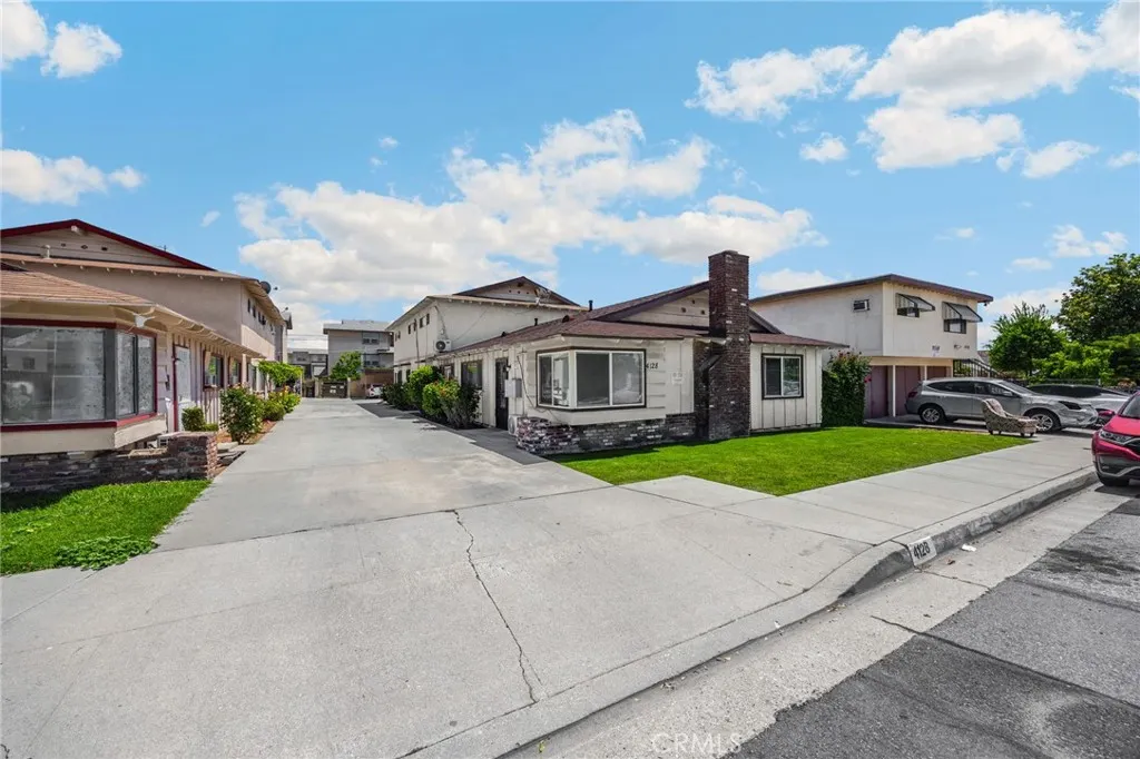 4128 Eunice Avenue
